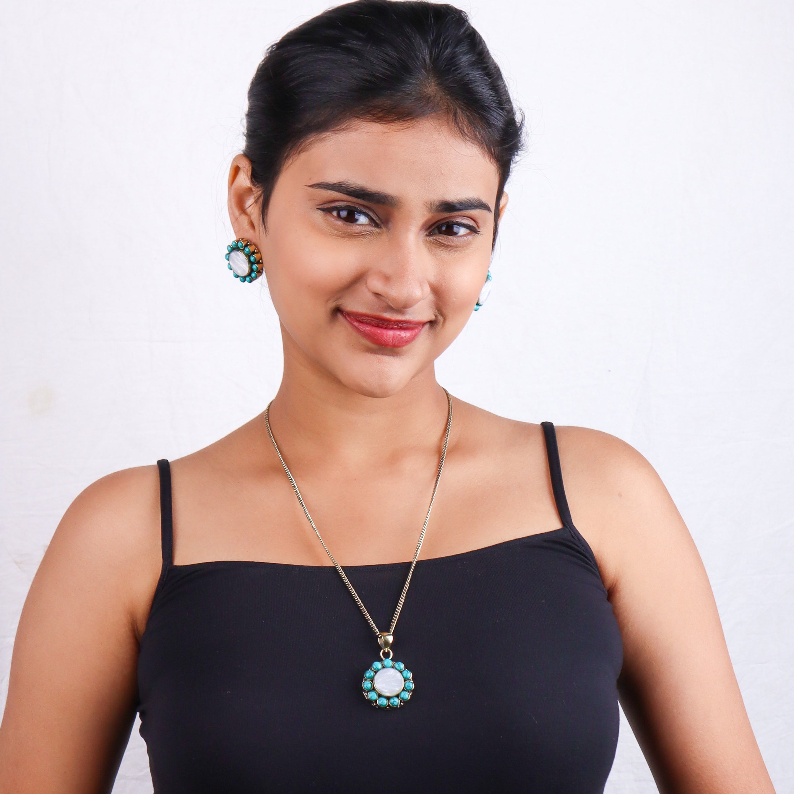 Brass Fashion Pendant & Earrings Set without Chain