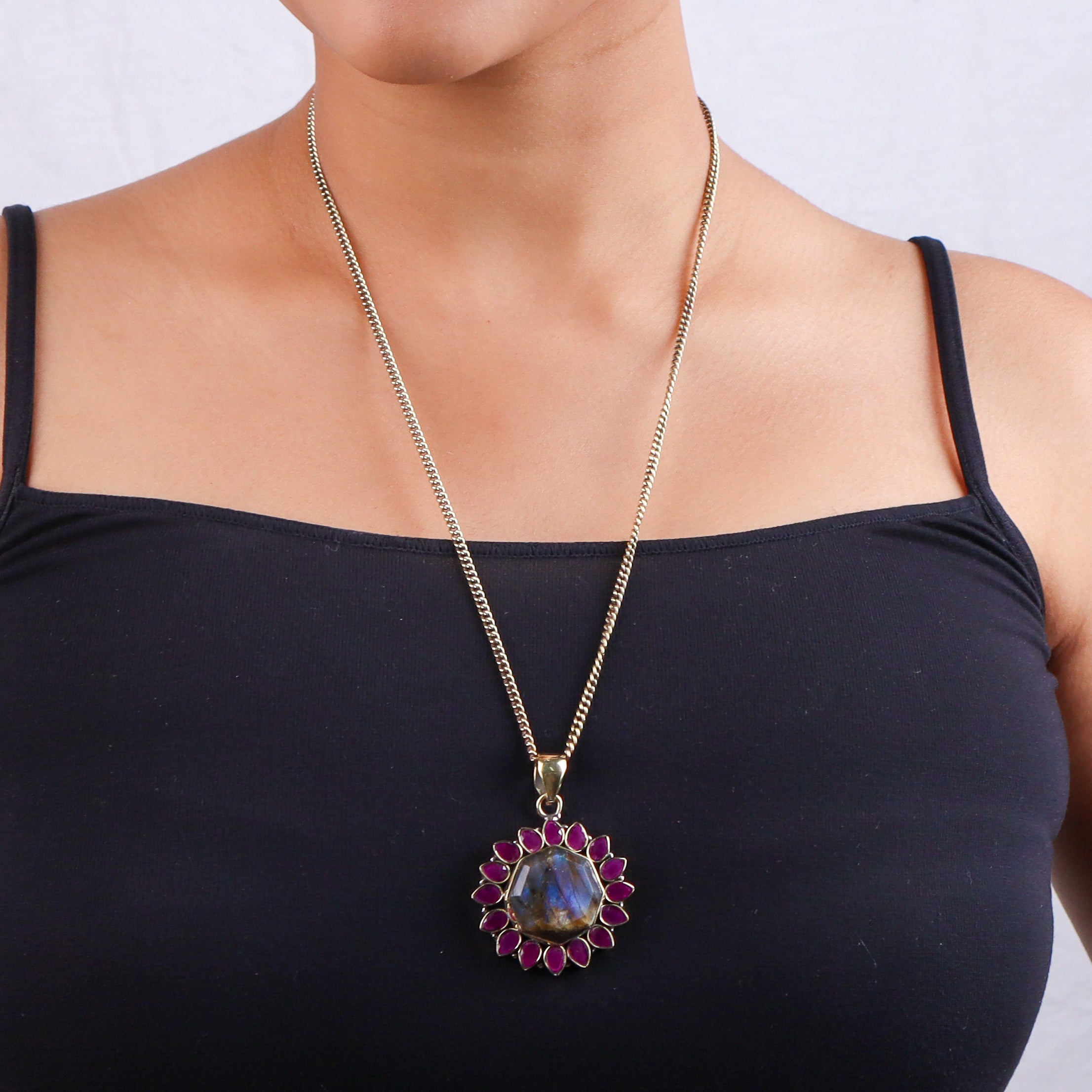 Brass Fashion Pendant & Earrings Set without Chain