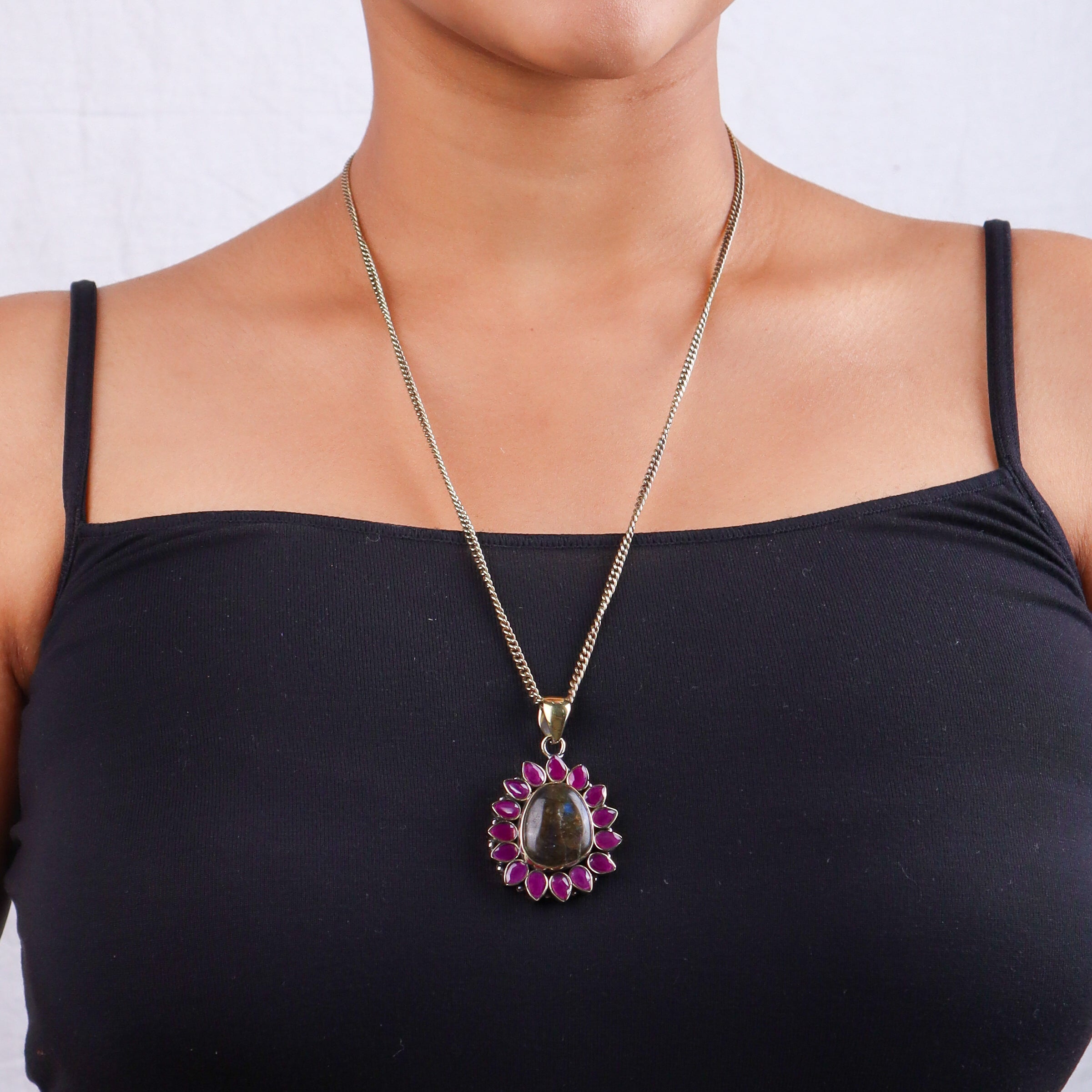 Brass Fashion Pendant & Earrings Set without Chain